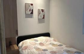 Adam's Central Apartment - Photo 3