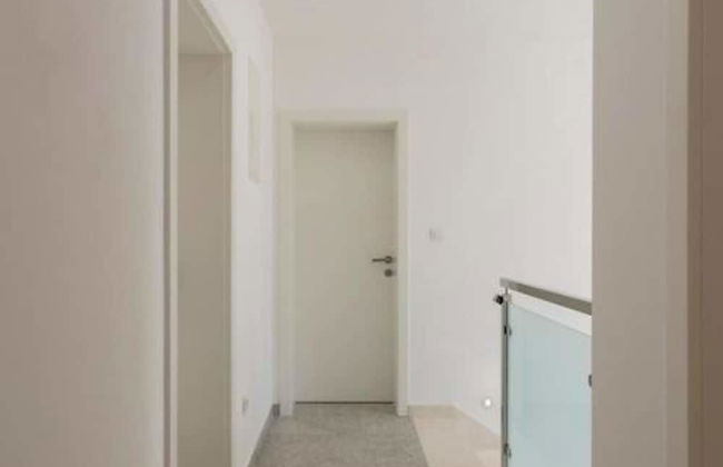 Modern & Stylish Villa With Private Pool - Foto 25