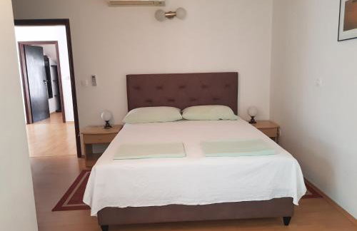 Apartments Damić - Photo 9