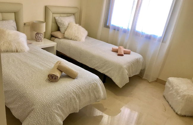 Casares Beach Golf Apartment With Private Garden and Pool Access - Foto 14