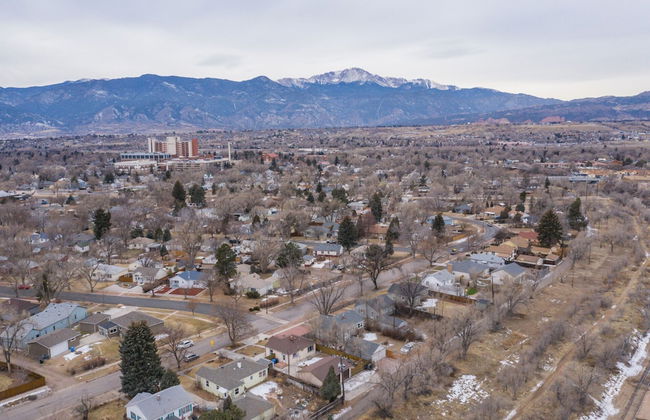 Stir Crazy! Bike Trails, Dogs OK, Food & Nightlife - Foto 34