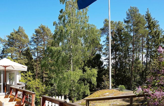 4 Person Holiday Home in Djurhamn - Photo 18