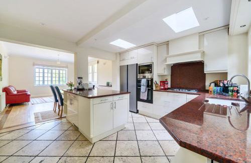 Surreys Secret Retreat for family & friends - Pass the Keys - Foto 13