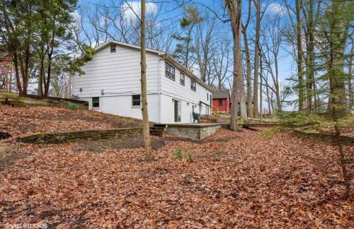 Blocks to Town, Game Room, Firepit, Huge Backyard - Photo 25