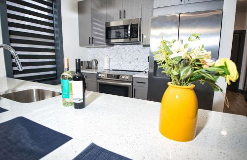 Great Location-20 Mins to NYC-Free Indoor Parking - Foto 12