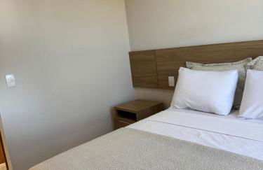 FLAT ACONCHEGO, no centro, perto de tudo, linda vista! - Foto 4