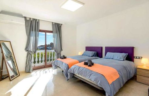 Amazing Home In Mijas Costa - Photo 15