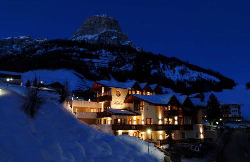 Alpin Apartments Colfosco - Foto 1