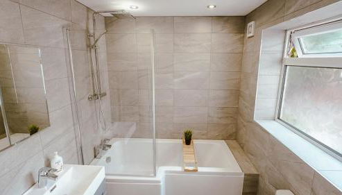 Charming 3 Bedroom Townhouse - Centrally Located - Foto 3