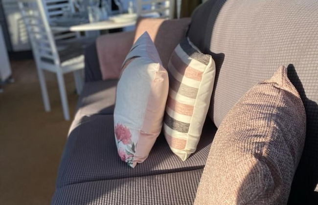 Immaculate 2-bed Static Caravan Near the Lake - Foto 7