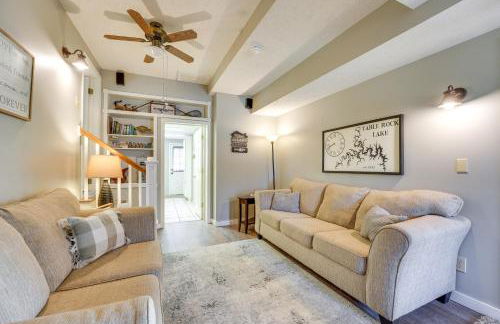 Cozy Table Rock Lake Boathouse with Pool Access - Foto 14