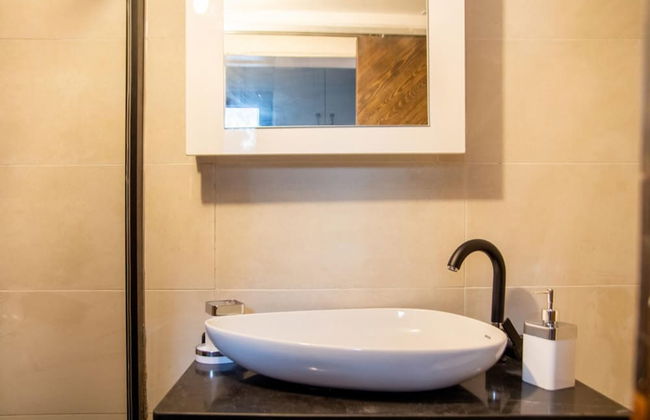 Tiny House Framed by Nature Near Sea in Karaburun - Foto 22