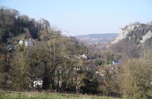 Hall Dale View near Matlock & Peak District - Photo 33