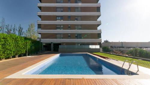 Penthouse with Private Terrace & Pool Access - Foto 2