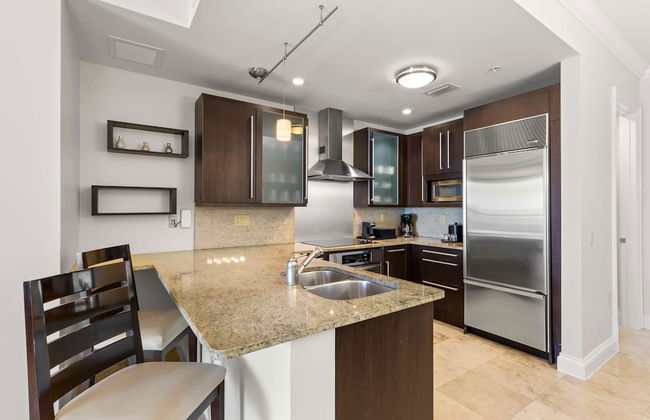 Resort View 1BR Suite - Photo 33