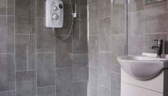 Six Bells Retreat - Foto 3, Shower