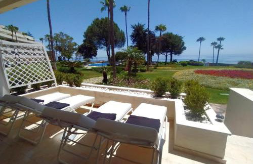 Luxury Frontline Residence - EHHouse - Photo 1