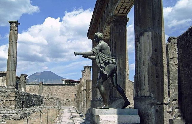 Visita al parque arqueológico de las excavaciones de Pompeya - Foto 1