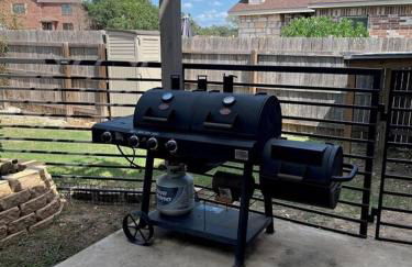 Relax with Spacious Modern Simplicity - Photo 20