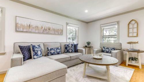 Owls Nest Cozy Westfield Home with Fire Pit - Foto 3