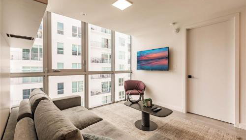 Exclusive Condo w Beautiful City Views and Full Amenities! - Foto 4