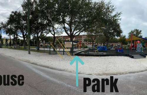 Luxurious Modern Townhouse right across beach!! Table Tennis - Foto 39