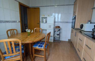 Apartamento moderno con terraza y chimenea, vistas al mar, 6 personas, Saúde Doce - Foto 22