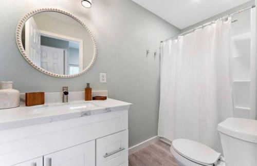 Beach house with game room just minutes from beach - Foto 35