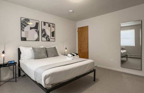 Chic City Retreat 1BR Unit - Church A2 - Foto 17