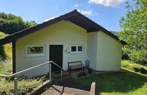 Holiday Home mit Garten im Naturpark Südeifel by Interhome - Foto 1