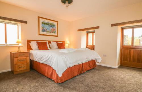 Swifts Barn - Photo 9