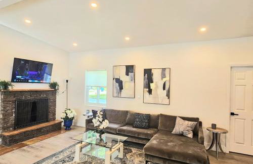 Modern 3BR Home Near Holycross Hospital - Foto 13