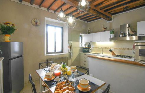 Awesome Home In Macchino With Kitchen - Foto 14