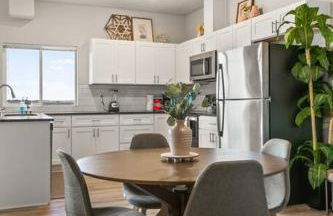 Great New 2 Bed 2 Bath Near Perry District and DT - Foto 14