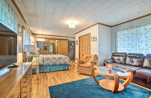 Pet Friendly Home with Hot Tub, Patio and Game Room! - Foto 16