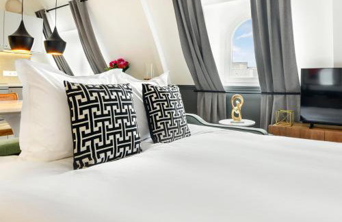 LivinParis - Luxury AC 2 & 3 Bedrooms Le Louvre - Foto 46