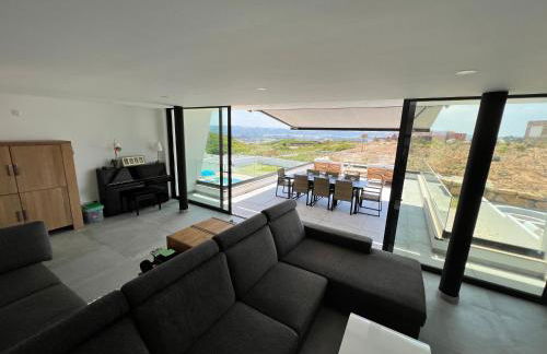 Luxury villas with heated pool & panoramic ocean & valley views - Foto 8