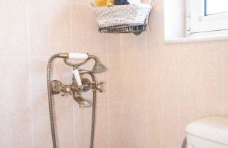 Dana's Luxury Maisonette - Photo 59