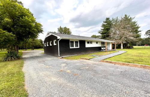 Carters Cottage Hot Tub, Fire Pit, Cozy Views - Foto 15