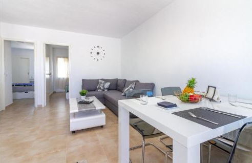 Stunning Apartment In Torrevieja - Foto 16