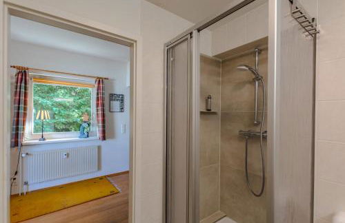 Strandtraum Lobbe Fewo 20 bis 4 Personen, auf Anfrage mit Strandkorb - Foto 9