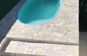 Casa Ampla com Piscina e Churrasqueira - Foto 12