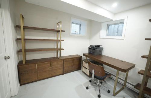 Central Square Studio with Off-Street Parking - Photo 16