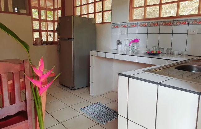 La Casita Bungalow Equipped Cabin With Garden View Near to the Beach - Photo 15