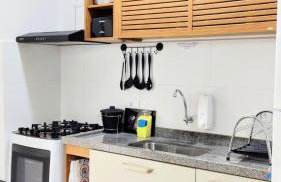 Apto Centro Ubatuba com Varanda Gourmet, Suíte, Piscina e Garagem Privativa Coberta - Foto 27
