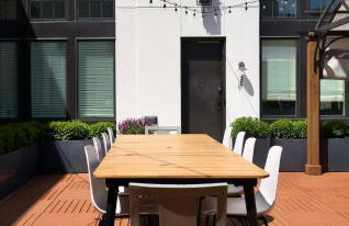 Upscale 12 South Penthouse with 2 Kings, Balcony 1 of 7 Themed Lofts at Cowrite, Find Coffee and Tacos Downstairs, Complimentary Spin Class, Walk to Shopping in 12 South, 10 Minutes to Broadway, Parking, 24 Hr Hospitality - Foto 22