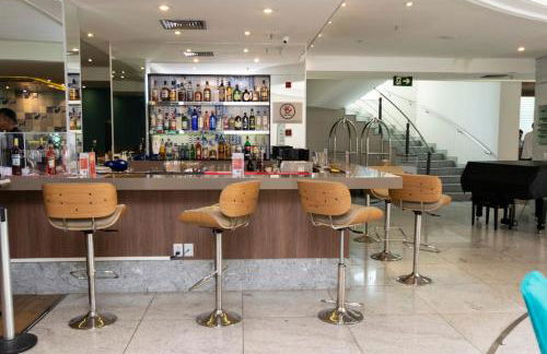 2704 Flat Beira Mar Av Boa viagem Vista Deslumbrante e com cozinha - Foto 29