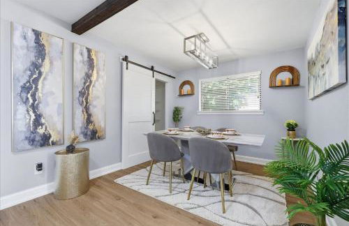 3-BD 2-BA Frisco Getaway - Backyard Patio BBQ - Foto 5