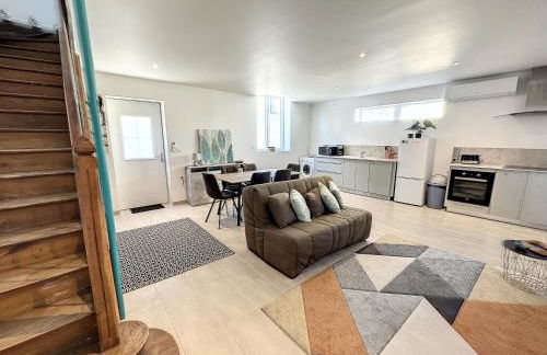 Maison Vue Pyrénées Centre ville - salle de jeux - Foto 2