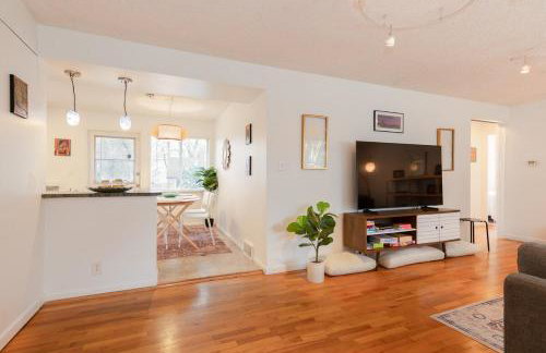 Spacious Retreat 3 Miles to Airport 12 to Seattle - Foto 31